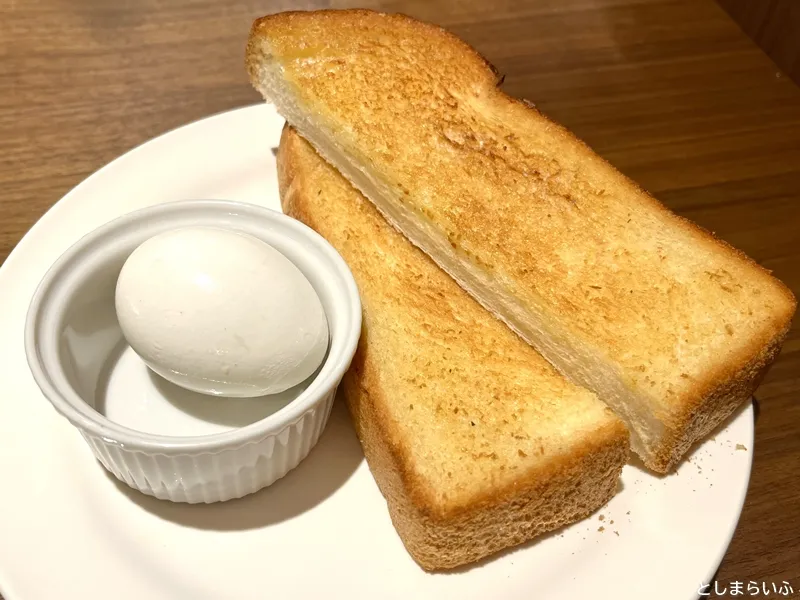 珈琲館 モーニングのトーストと卵