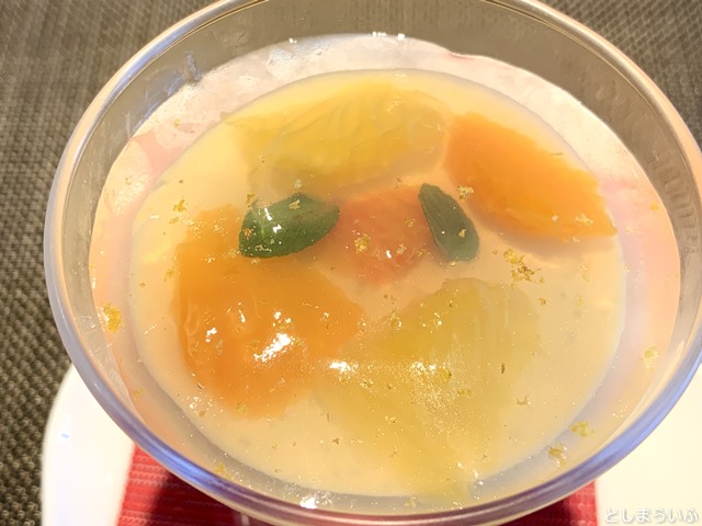 シュヴァル・ドゥ・ヒョータン 柑橘のムース